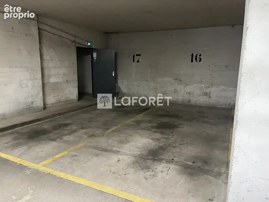 Parking à PARIS-5E