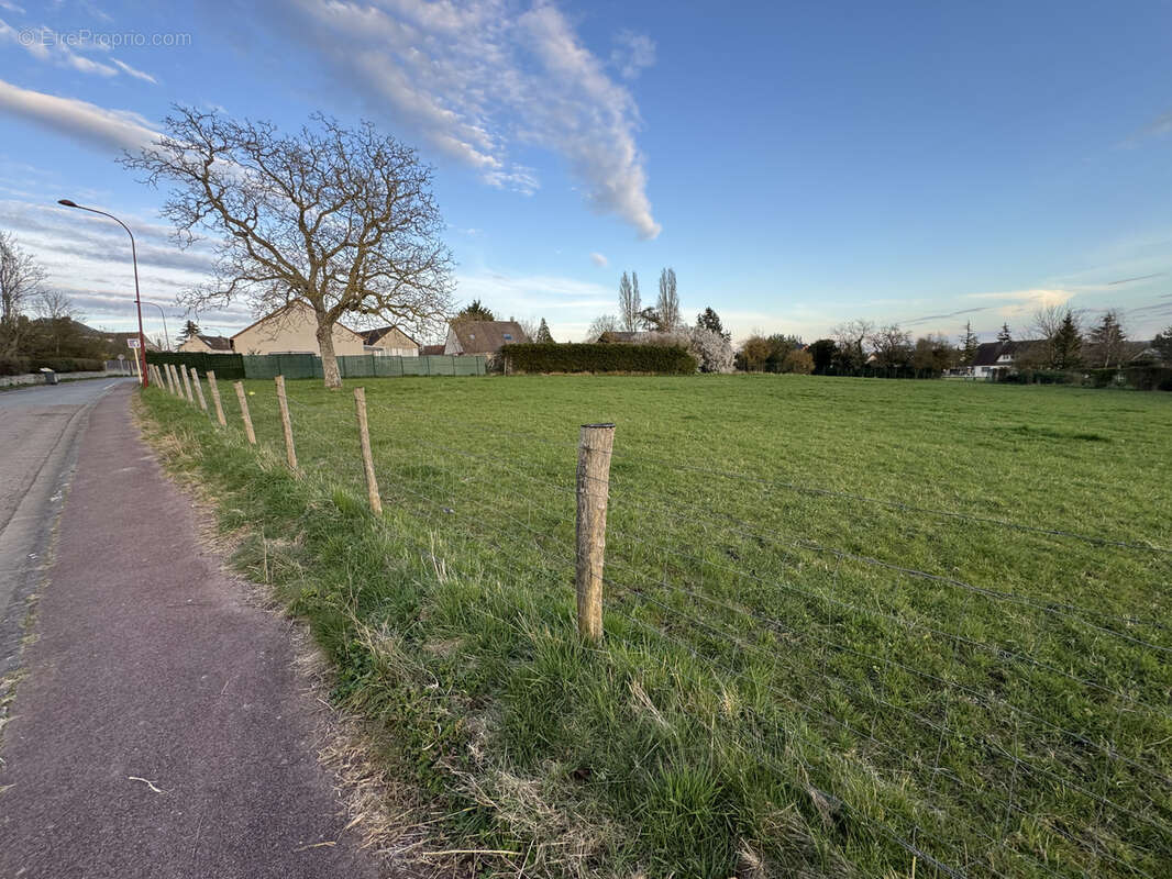 Terrain à SEPTEUIL