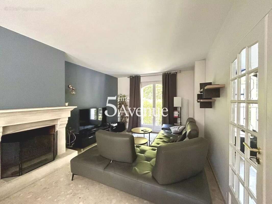 Maison à SAINT-MAUR-DES-FOSSES