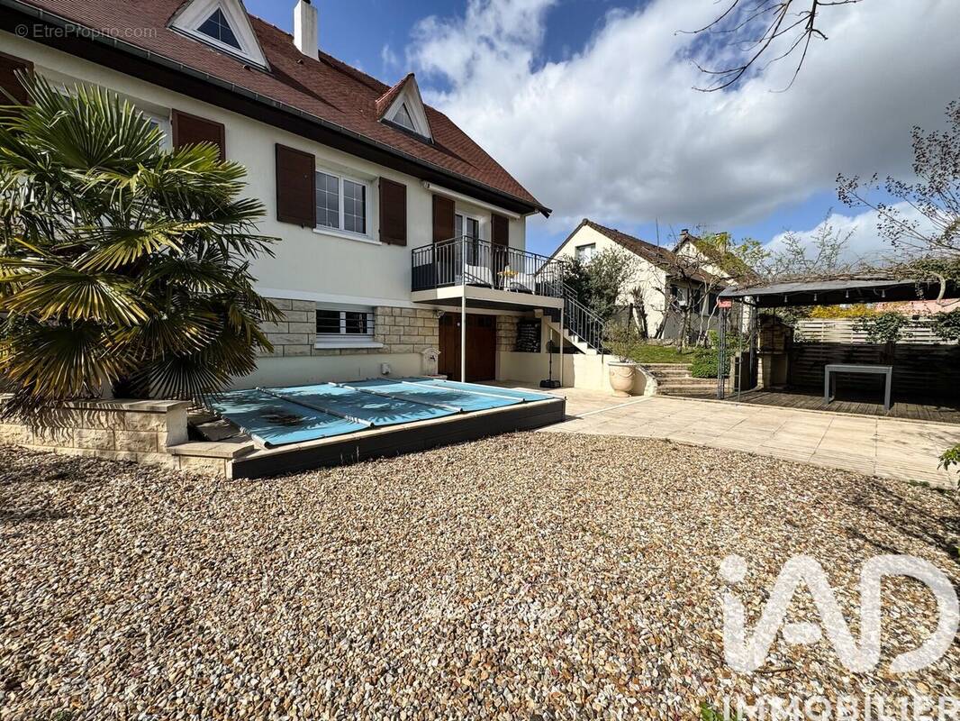 Photo 1 - Maison à BEYNES