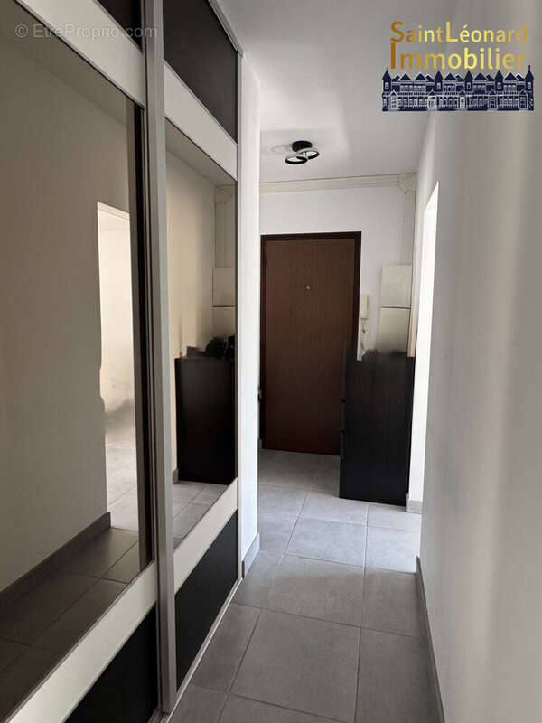 Appartement à FOUGERES