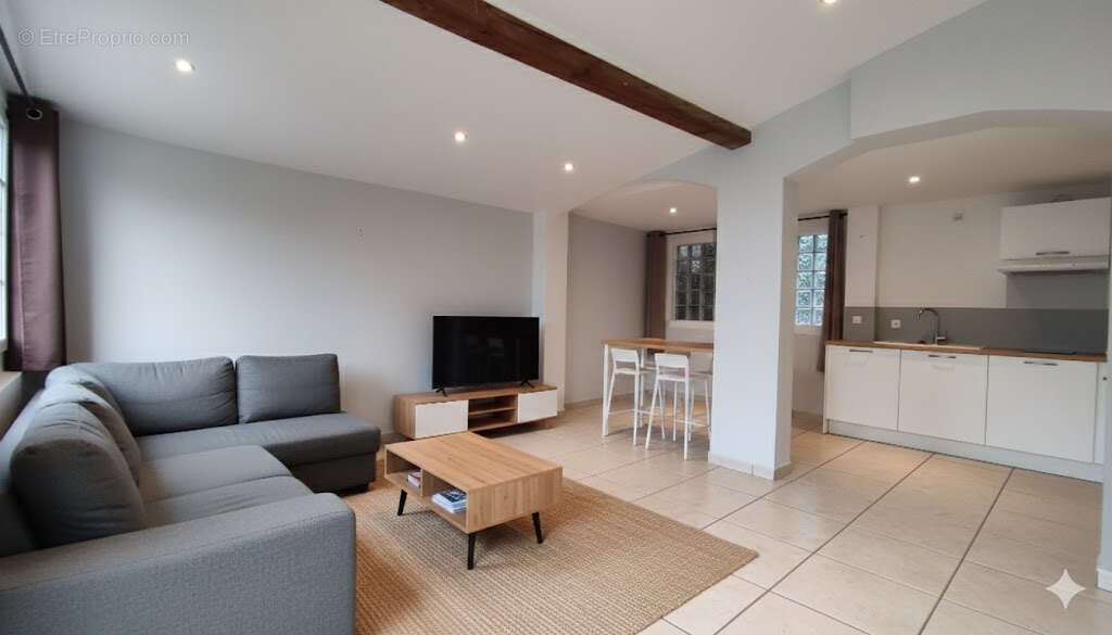 Appartement à LA LONDE-LES-MAURES