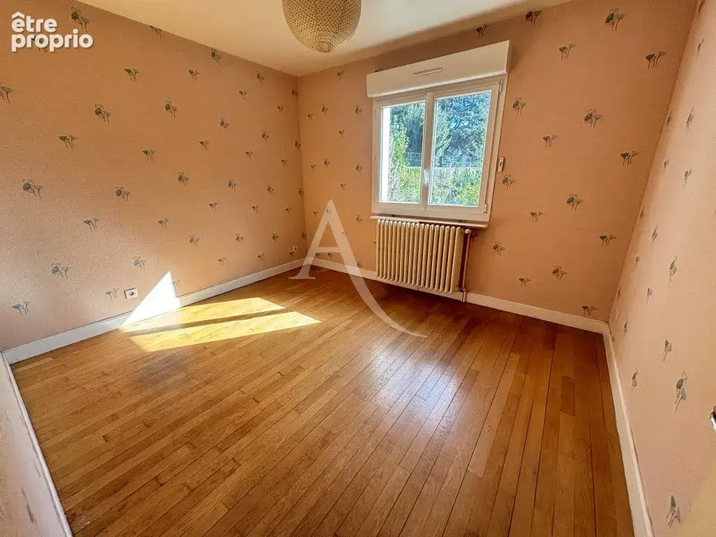 EN VENTE - FOURCHAMBAULT CENTRE - Maison 2 chambres sur sous-sol - photo 6