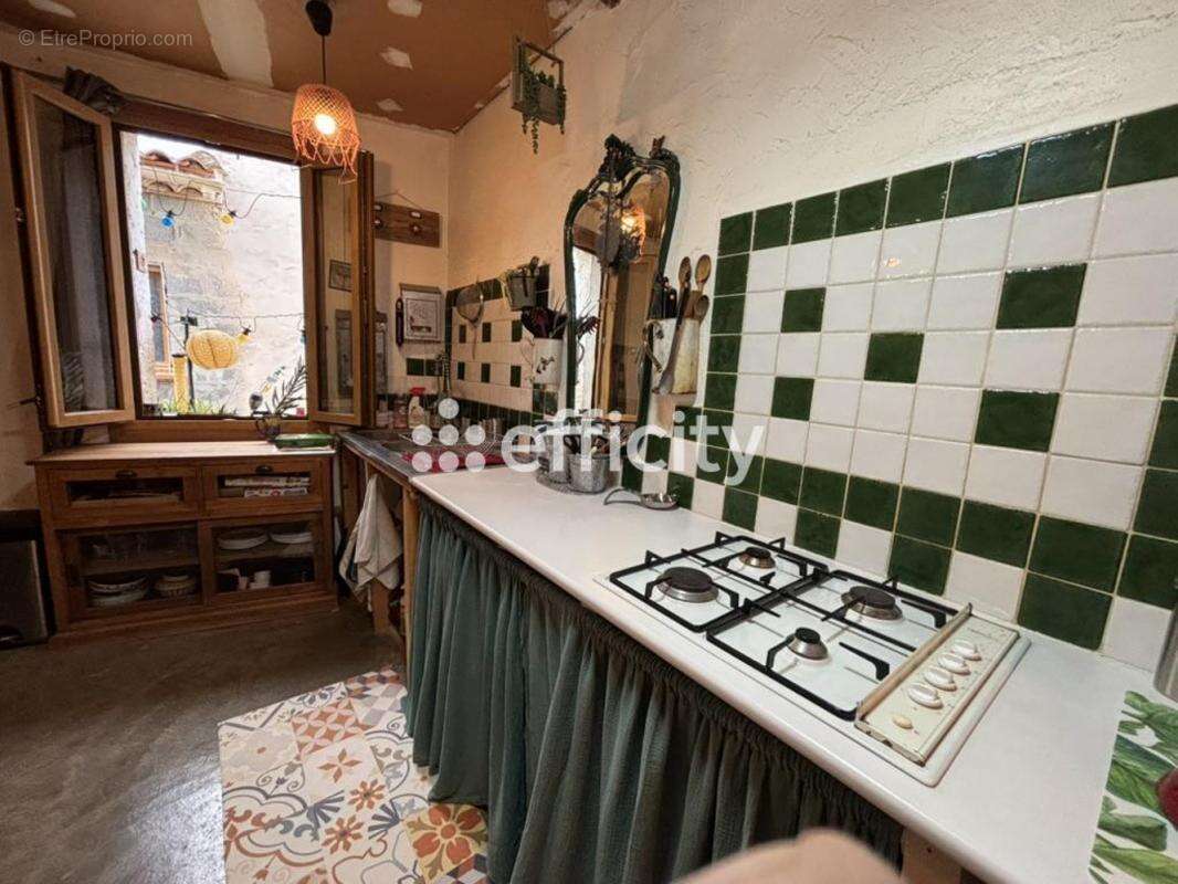 Maison à SAINT-GENIES-DE-FONTEDIT