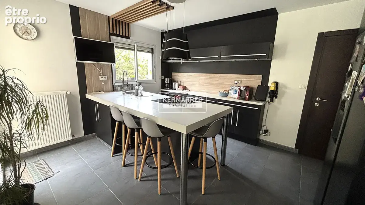 A VENDRE Maison 7 pièces à VITRE 145 m² - 448 100  HAI - photo 3