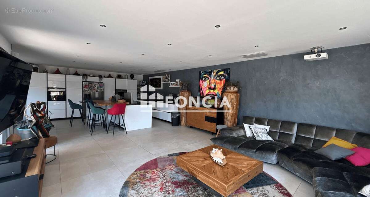Aigues mortes. villa d'exception – 318 m² – prestations haut de gamme – studio indépendant – piscine - photo 5