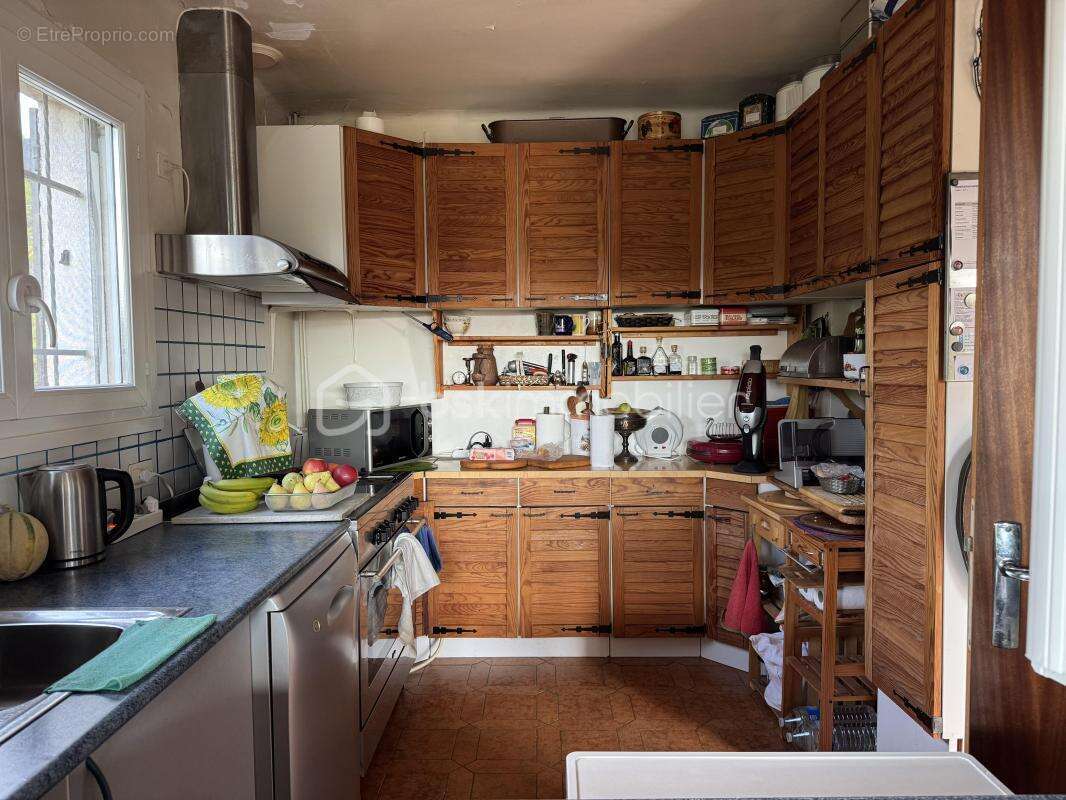 À rocbaron (83136), au calme absolu, maison avec logement indépendant, piscine, garage et 5 400 m² de terrain - photo 6