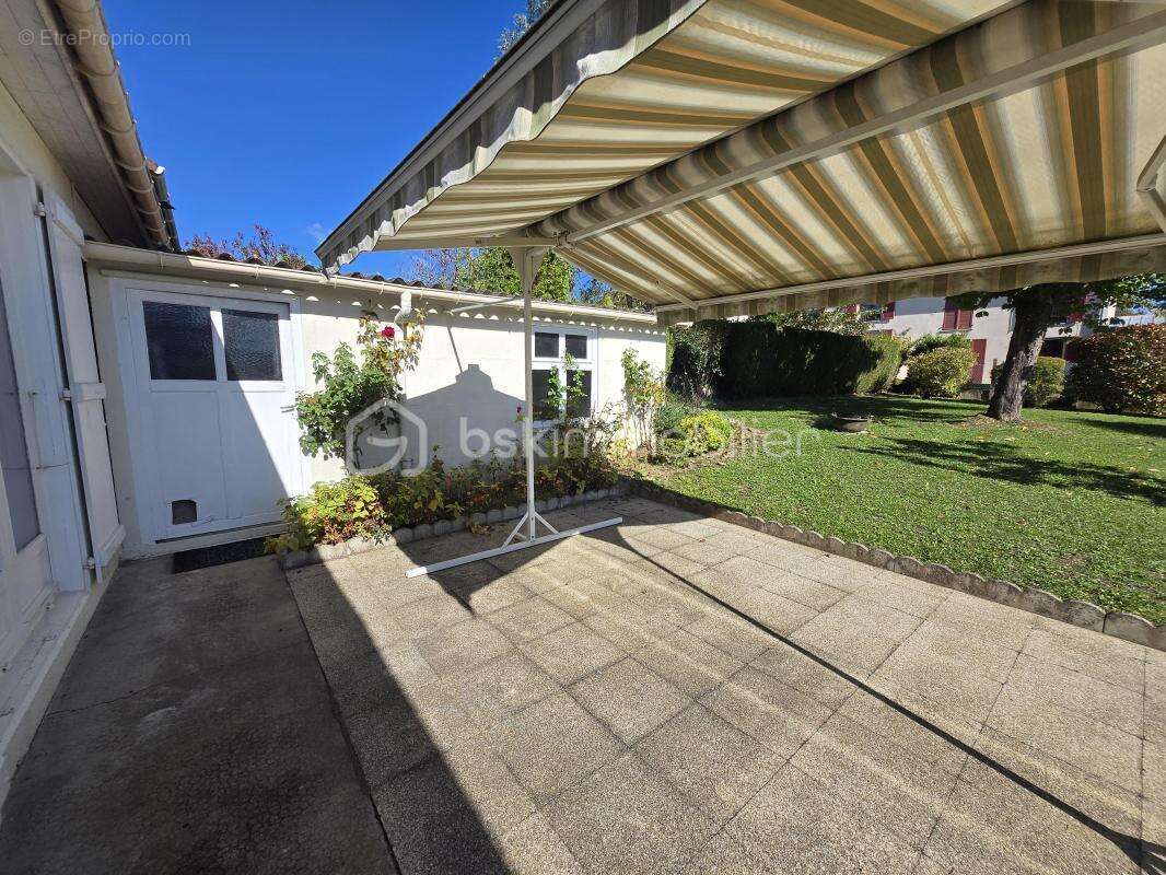 Maison à COULANGES-LES-NEVERS