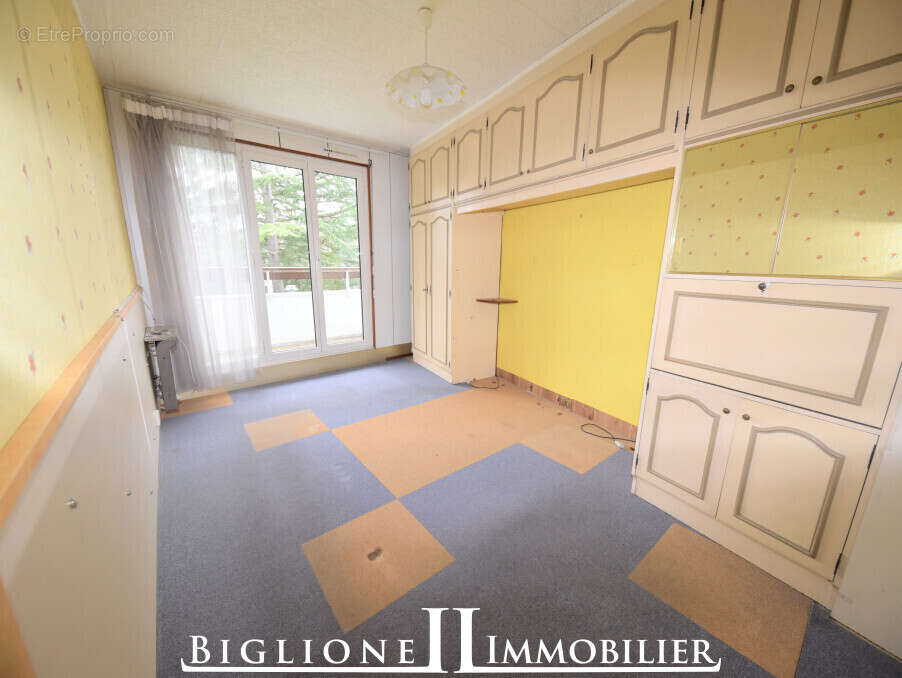 Appartement à COUBRON