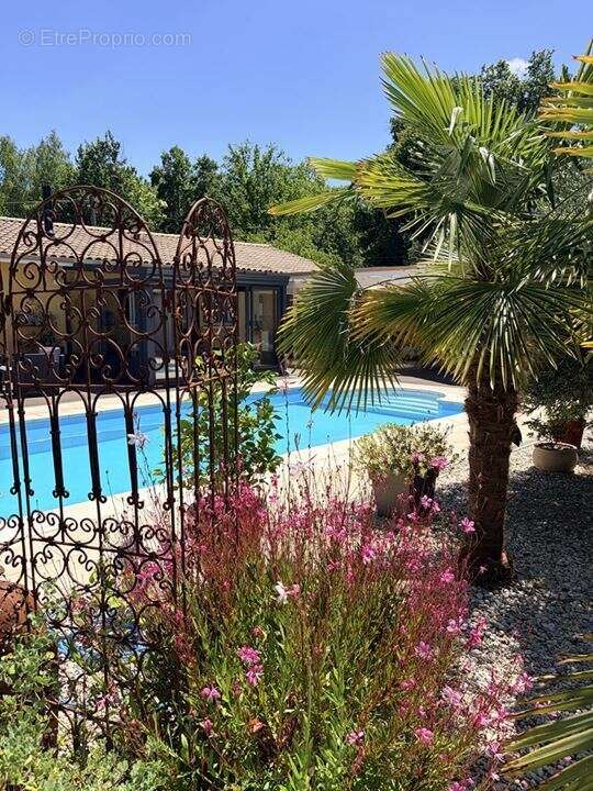 Maison 135 m² à Grayan-Et-L'hopital  - photo 2