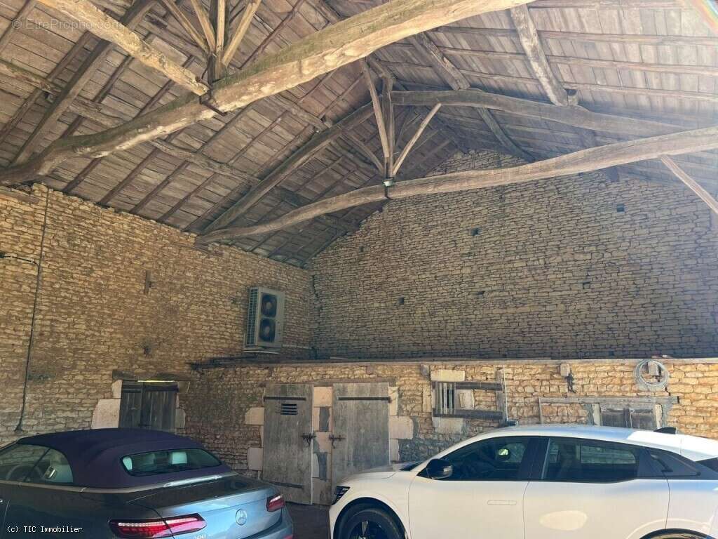 Maison à SAUZE-VAUSSAIS