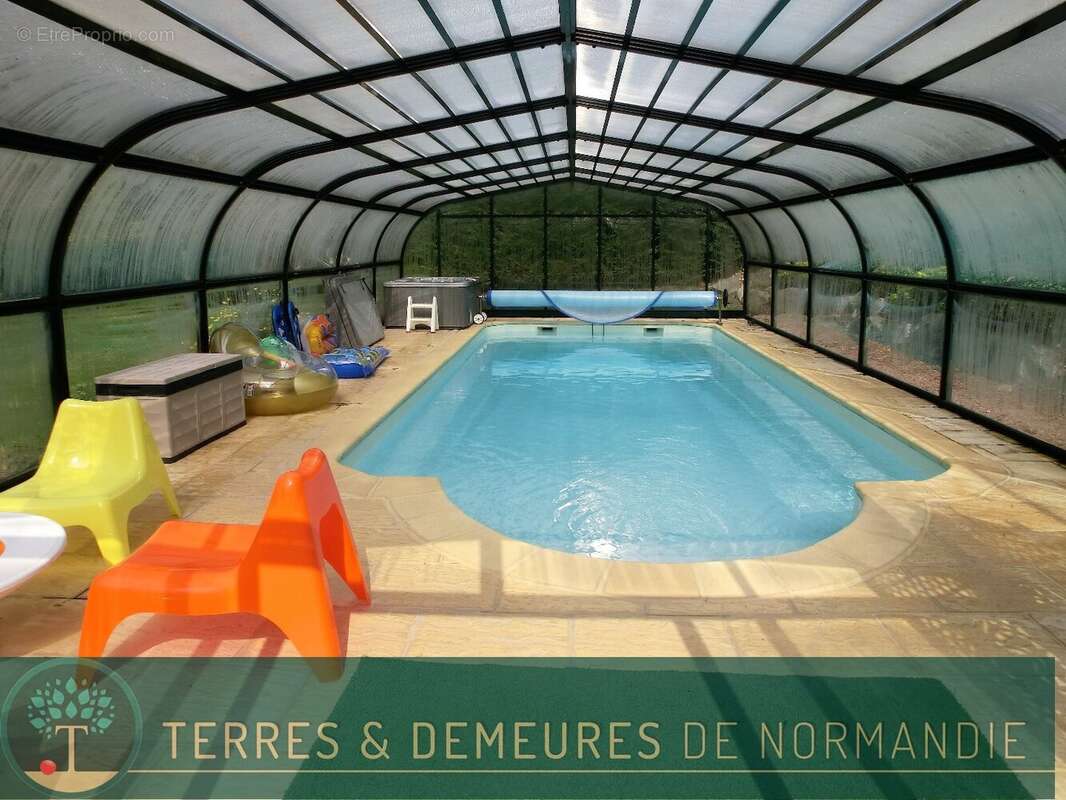 Maison à PONT-L&#039;EVEQUE