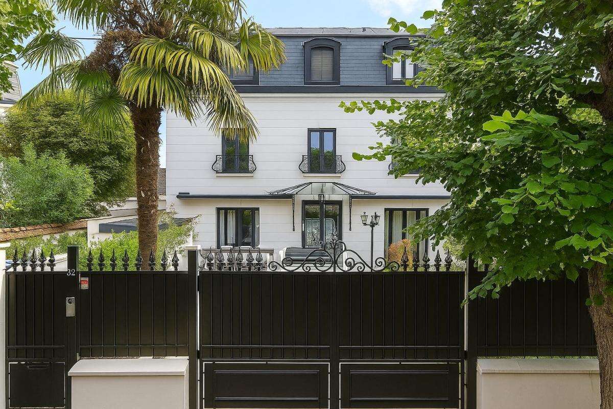 Maison à SAINT-MAUR-DES-FOSSES