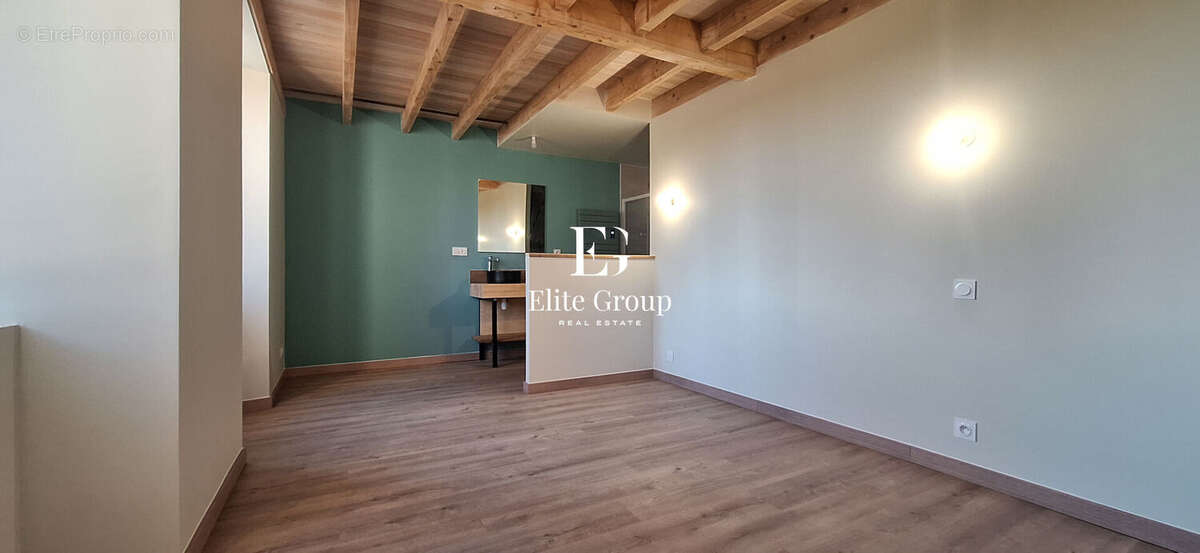 Maison à BARBEZIEUX-SAINT-HILAIRE