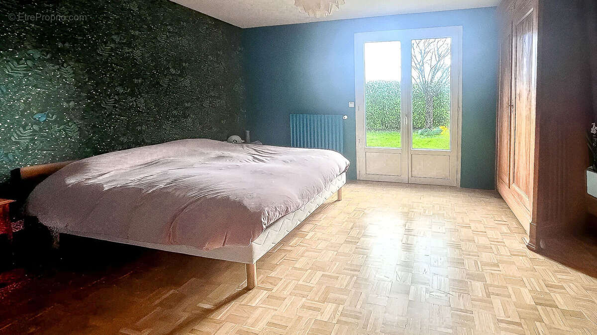 Maison à SAINTE-SOULLE