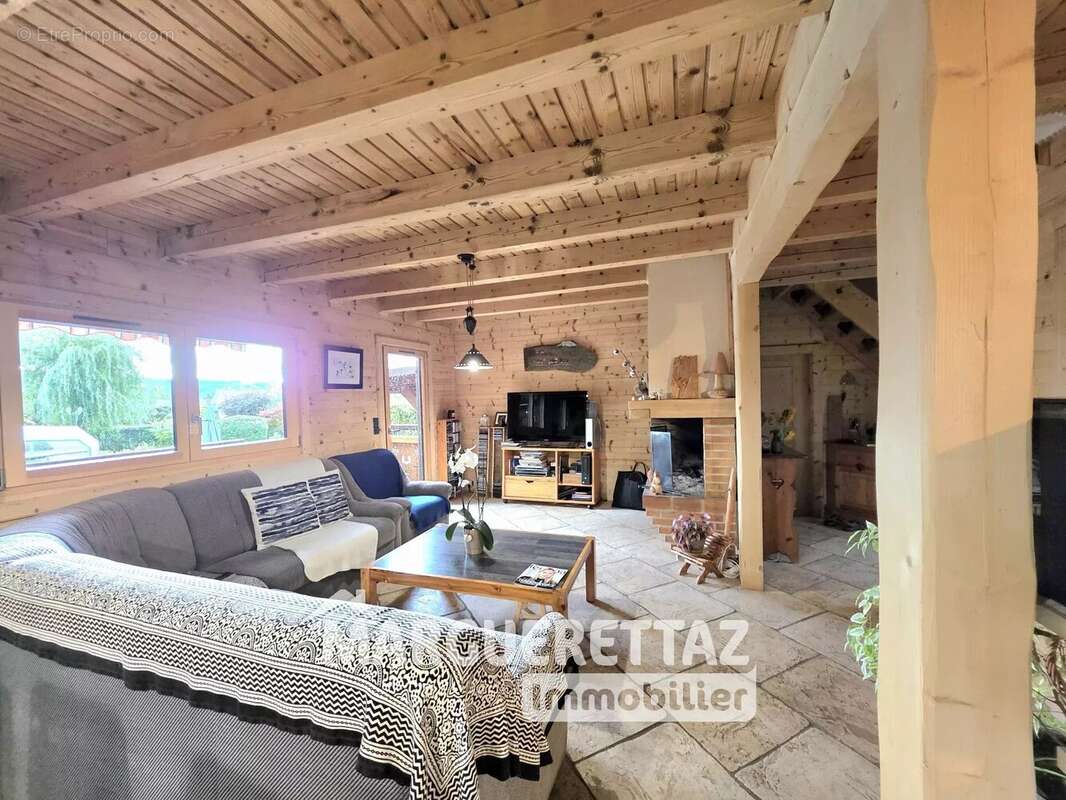 Maison à VIUZ-EN-SALLAZ