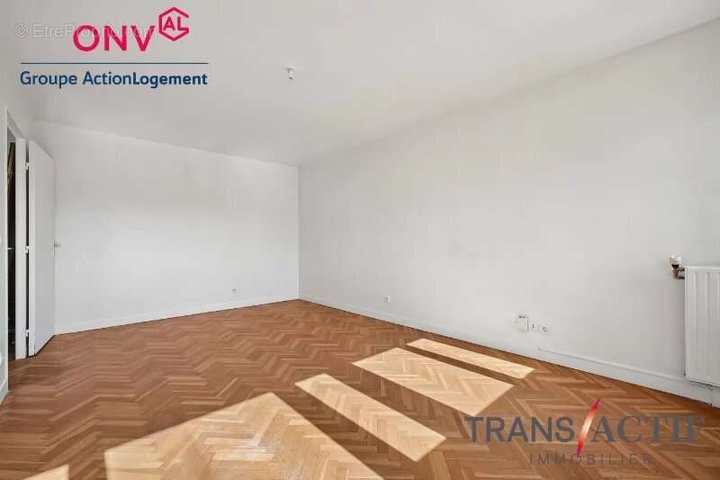 Appartement à SAINT-CYR-L'ECOLE