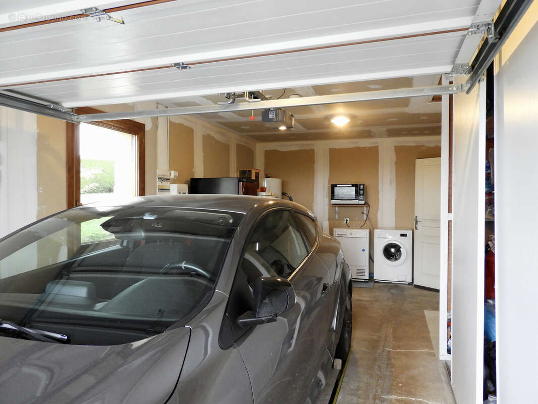 Maison à SAXI-BOURDON