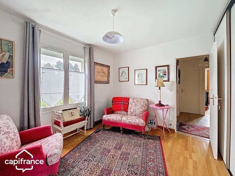 Thouars- maison de plain-pied de 130m2 - photo 7
