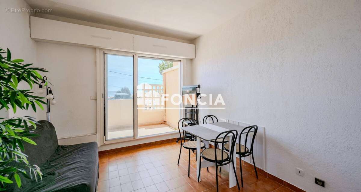 Appartement à HYERES