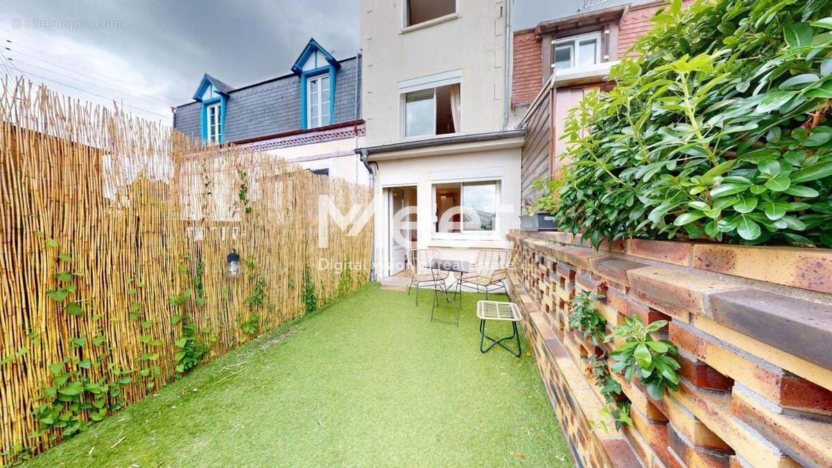 Maison à TROUVILLE-SUR-MER