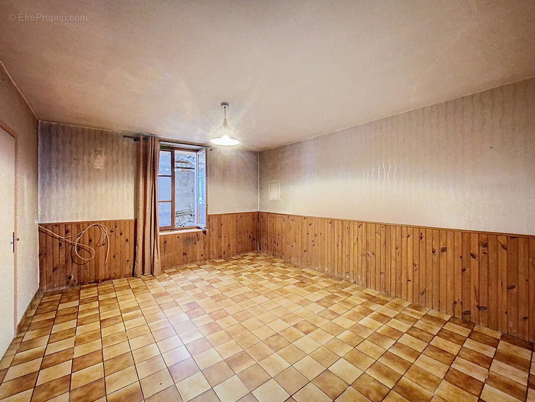 Maison à APREMONT-LA-FORET