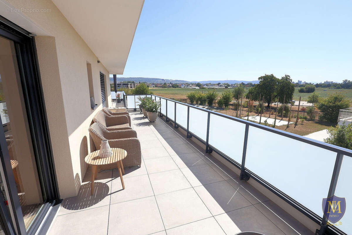 Village-neuf au calme magnifique appartement en attique de 123 m2 avec grande terrasse - photo 3
