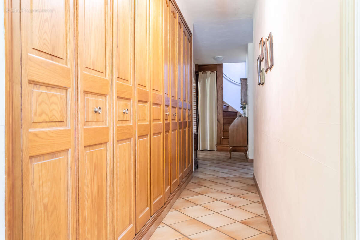 Maison de campagne, garage, piscine, terrain. - photo 11