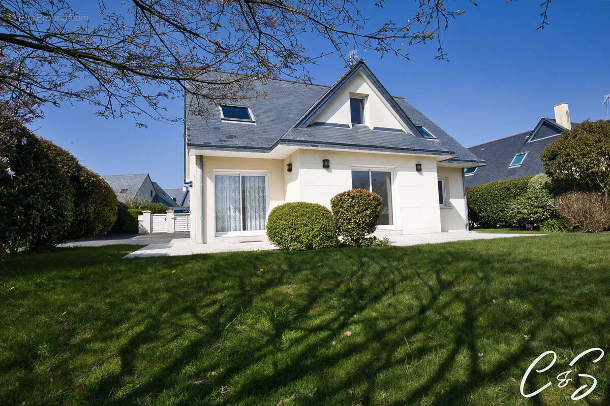 Maison à PLUGUFFAN