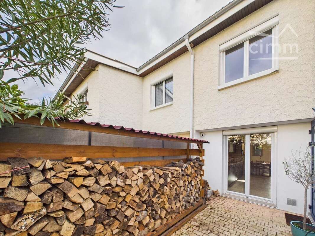 Maison à ECHIROLLES