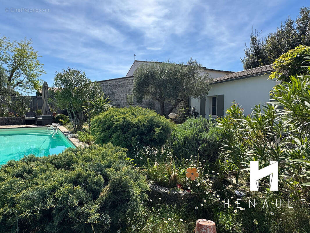 Maison à LE BOIS-PLAGE-EN-RE