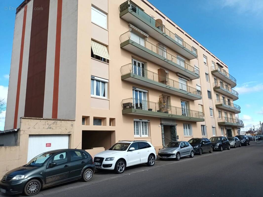 Appartement à MONTCEAU-LES-MINES