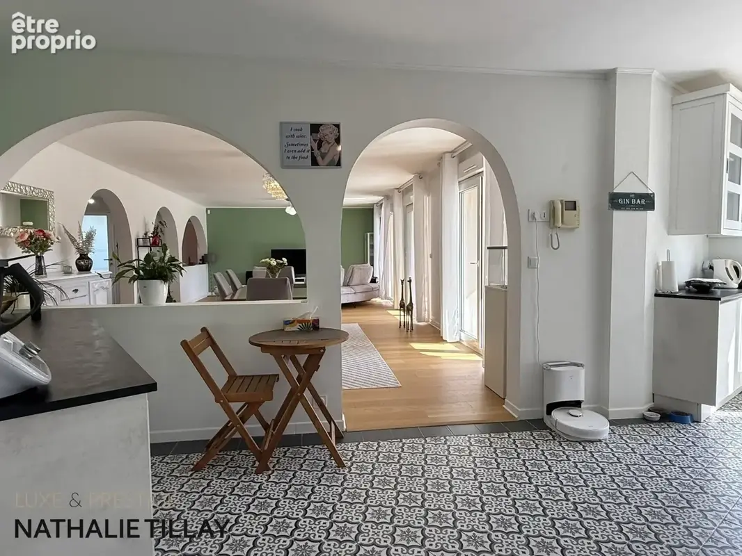 SAINT PRYVE SAINT MESMIN, maison a vendre, piscine et jardin - photo 8
