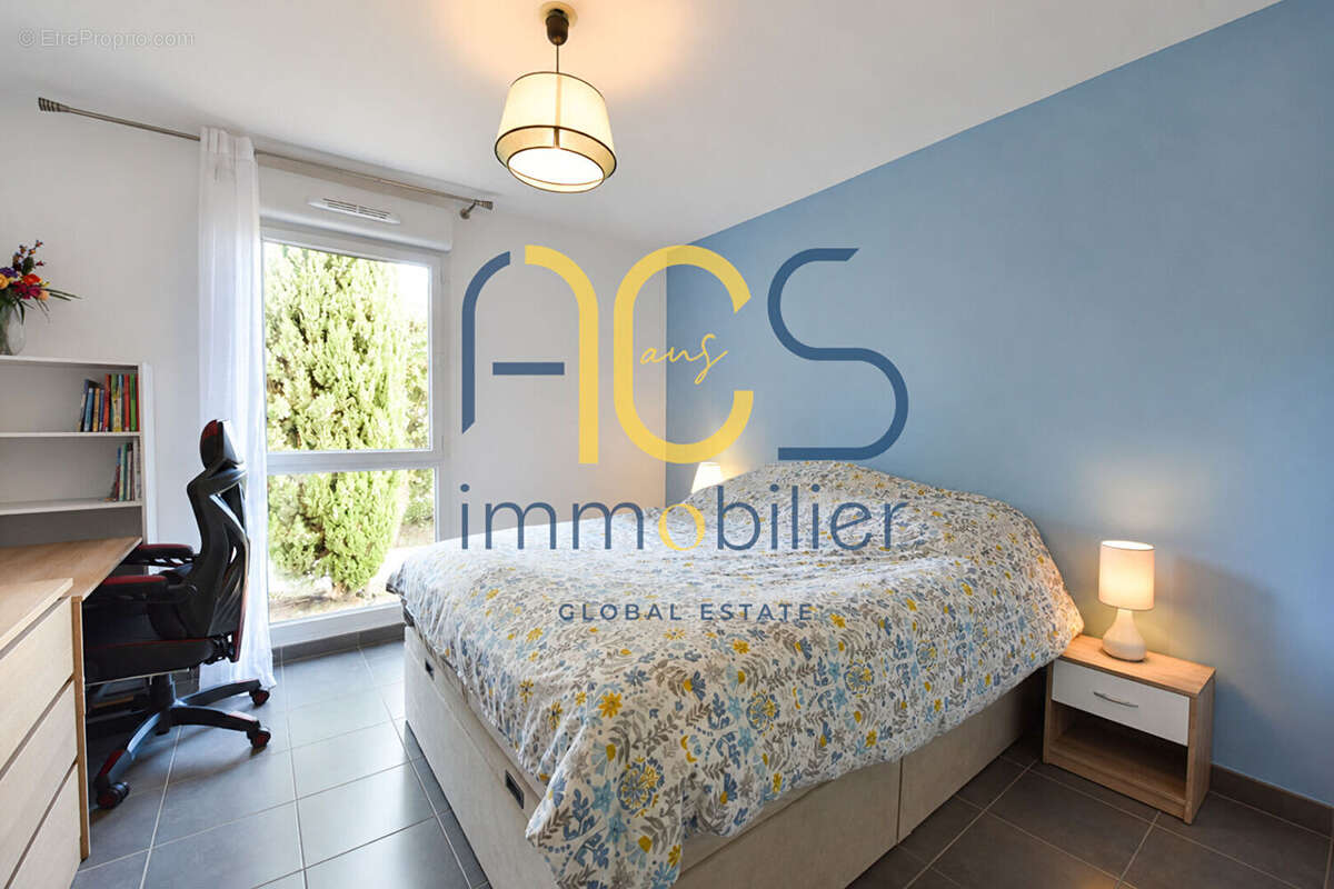 Appartement à CHATEAUNEUF-LES-MARTIGUES