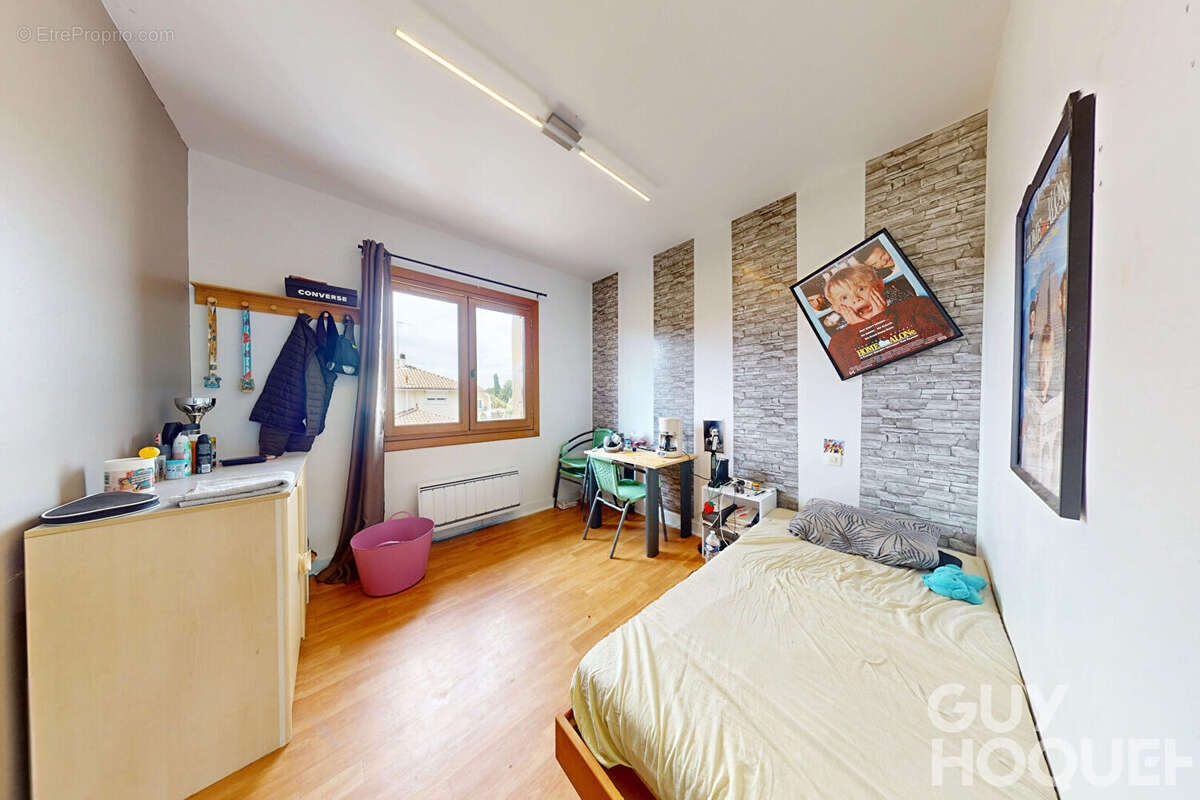 Grande maison familiale de 144 m² au centre-ville d'Hagetmau - photo 6
