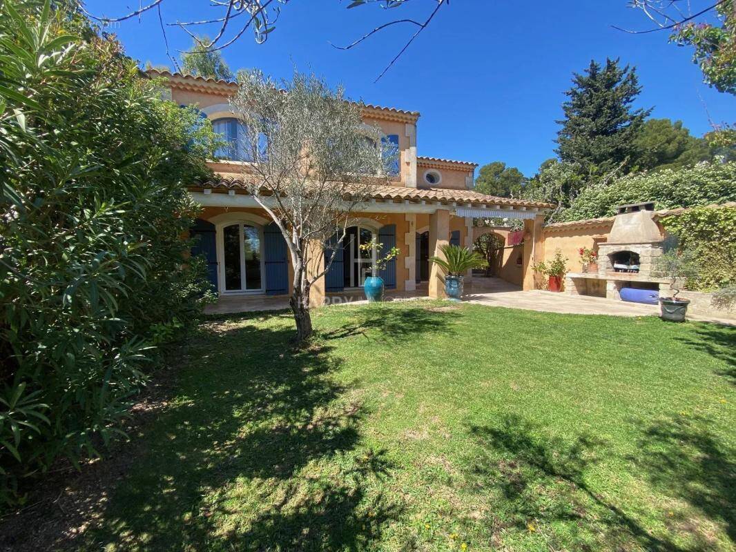 Maison à MAUSSANE-LES-ALPILLES