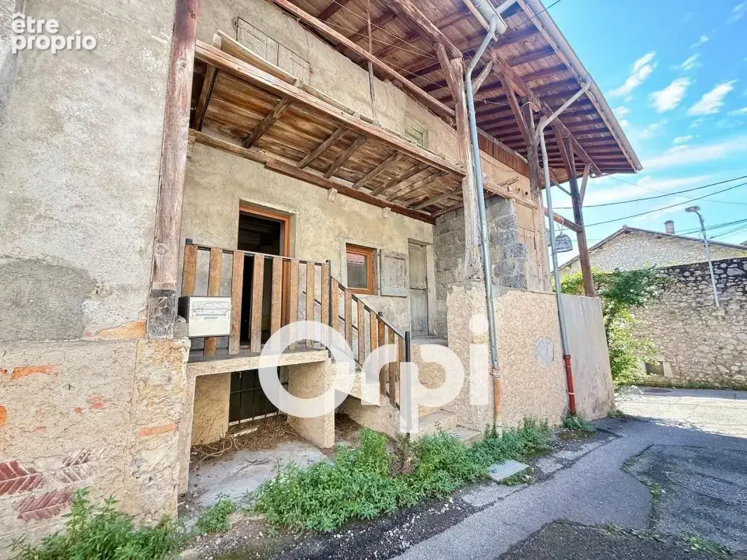 LUMBIN – Maison de ville de 114 m² à rénover - photo 2