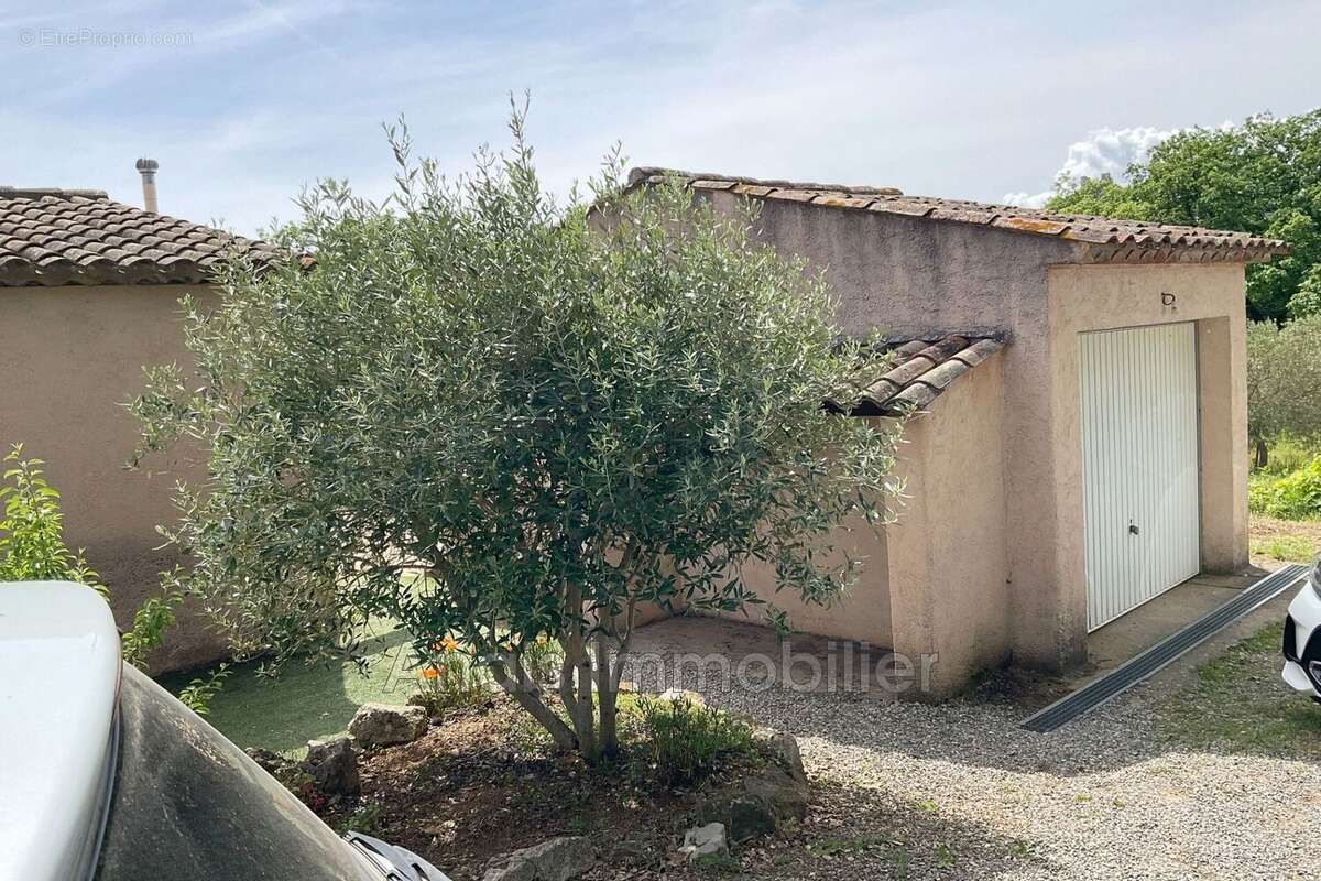 Maison 61 m² à Grimaud  - photo 6