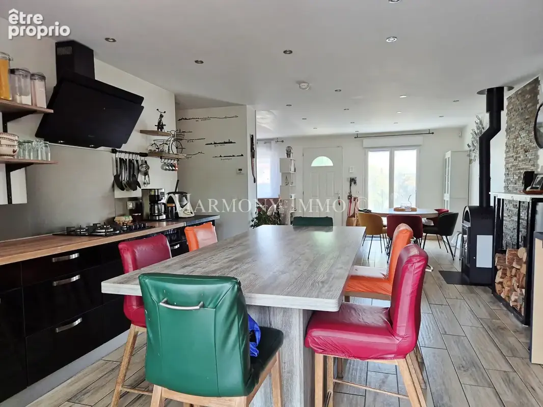 Maison de plain pied 4 pièces de 92 m2 avec piscine et jardin arboré - photo 8