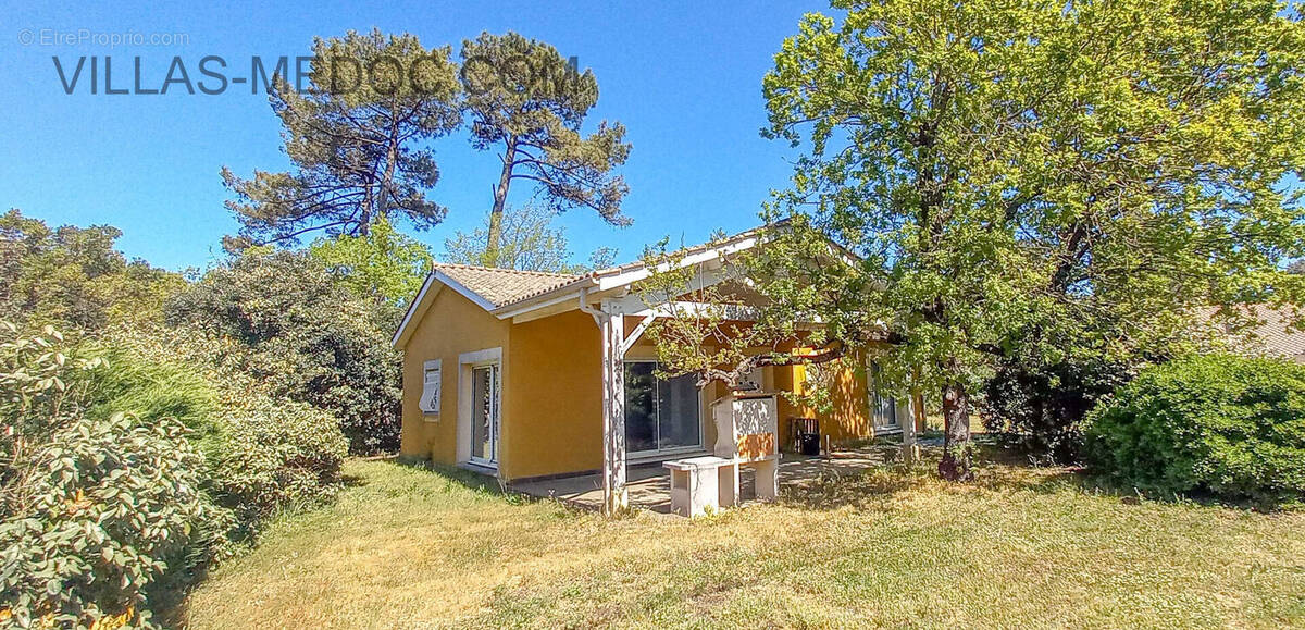 Maison à VENDAYS-MONTALIVET