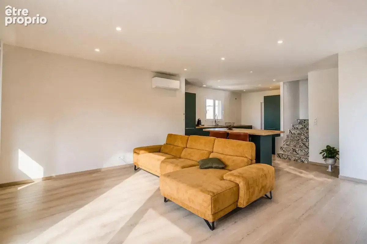 Maison de 5 pièces de 116 m² à Roussillon - photo 2