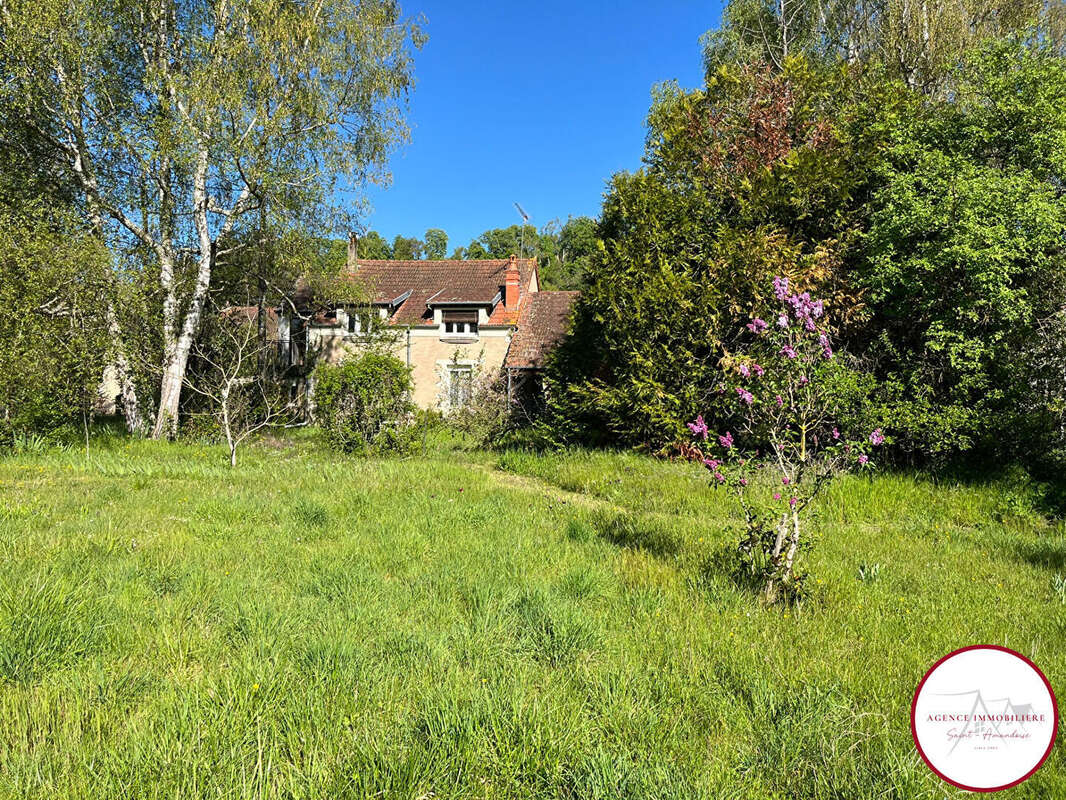 Maison à SAINT-AMAND-MONTROND