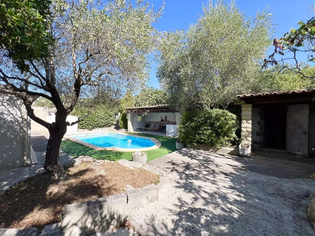 Maison à CAMPS-LA-SOURCE