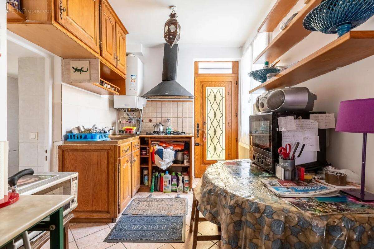 Appartement à PARIS-10E
