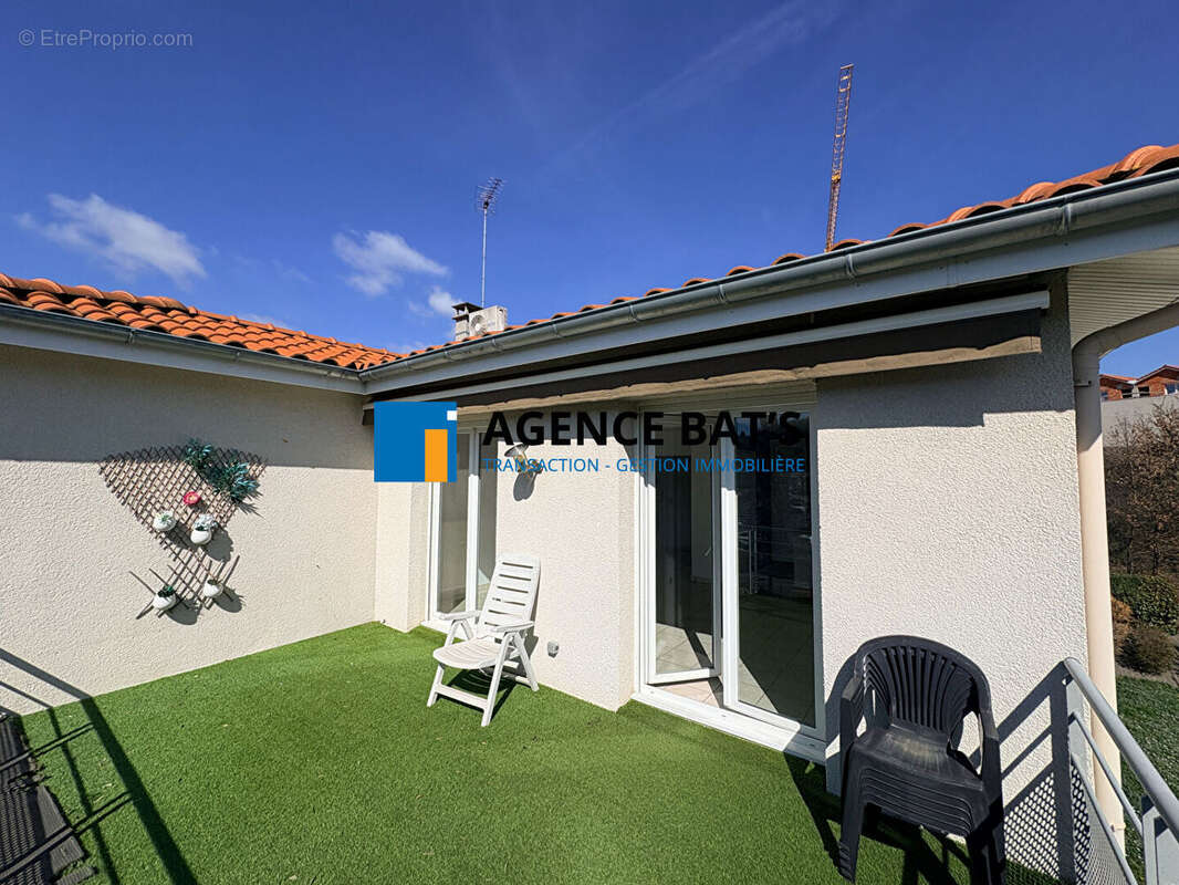 Photo 2 - Appartement à ROCHE-LA-MOLIERE