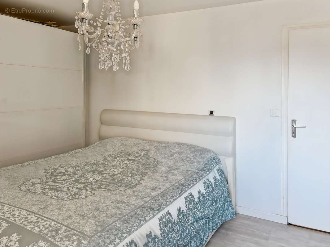 Dpt Haute Savoie (74), à vendre THONON-LES-BAINS - Lumineux T3 de 63m² avec double balcon – Secteur très recherché - photo 8