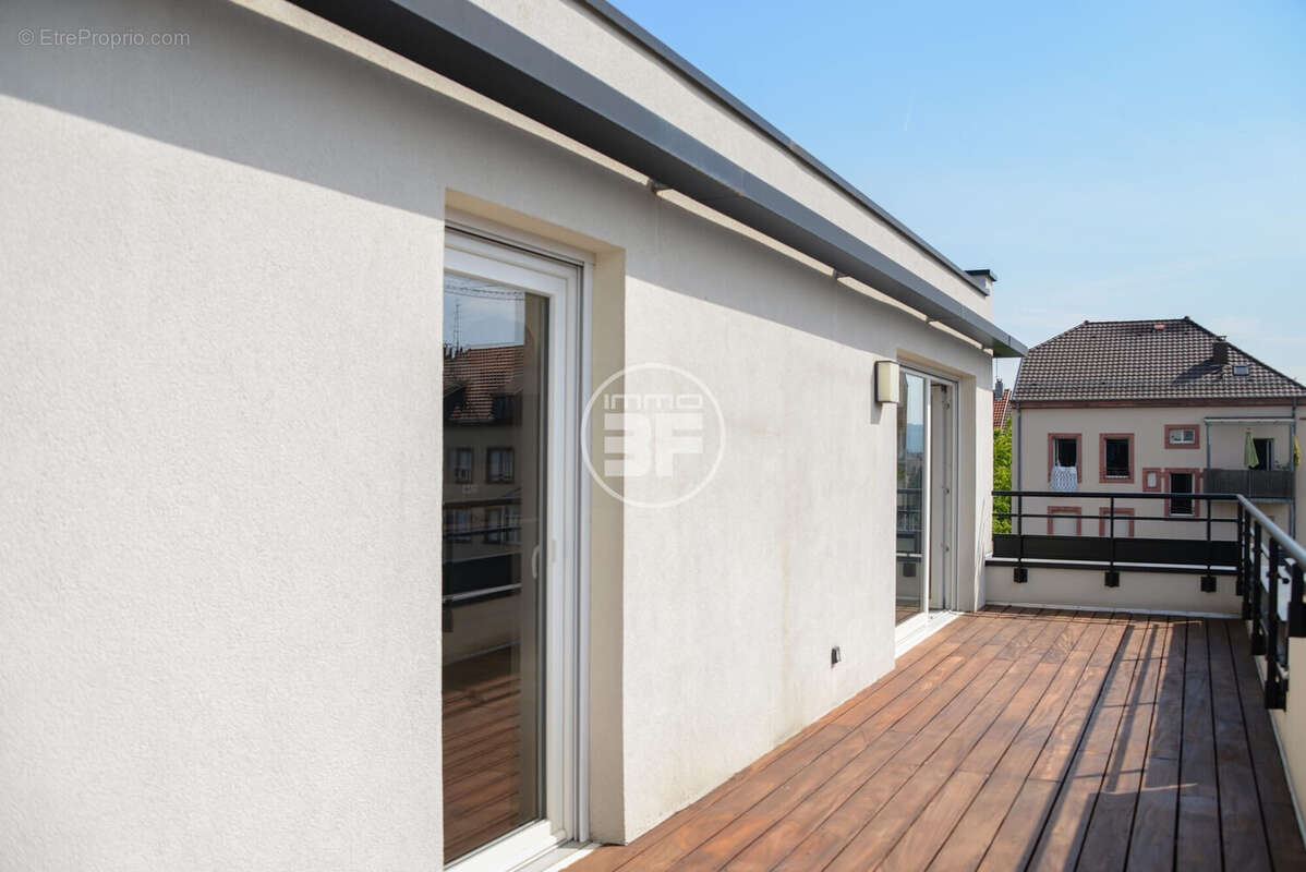 Appartement 84 m² à Saint-Louis  - photo 4