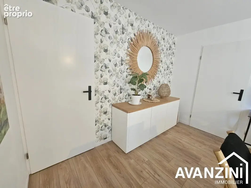 Appartement 79 m² à Magny-Le-Hongre  - photo 4