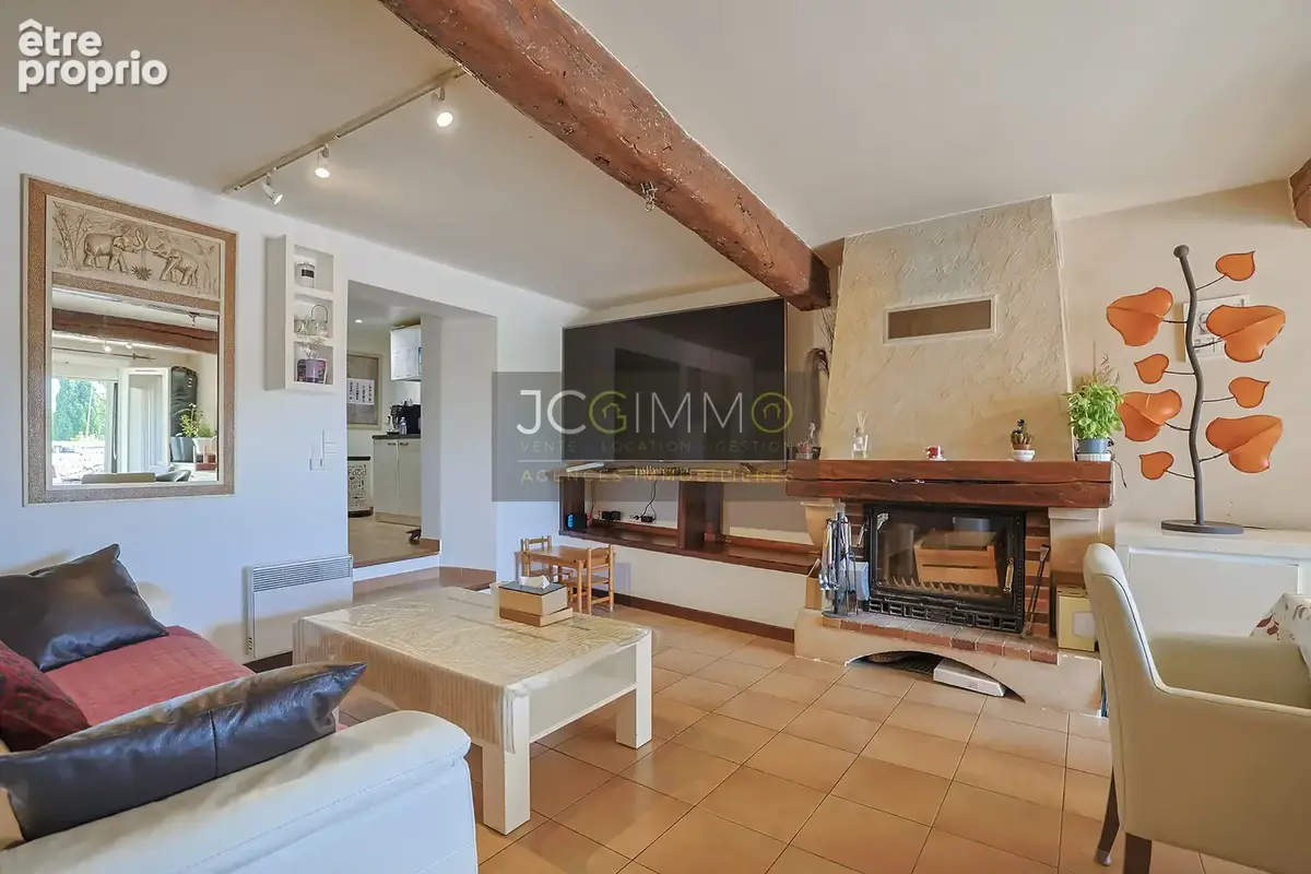 La farlède   maison de ville t4 de  111m2 2 avec terrasse et  balcon - photo 5