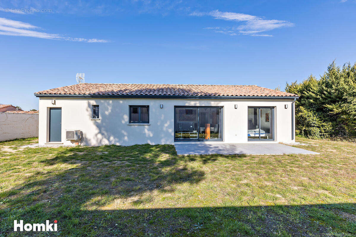 Maison à SAINT-BAUZILLE-DE-LA-SYLVE